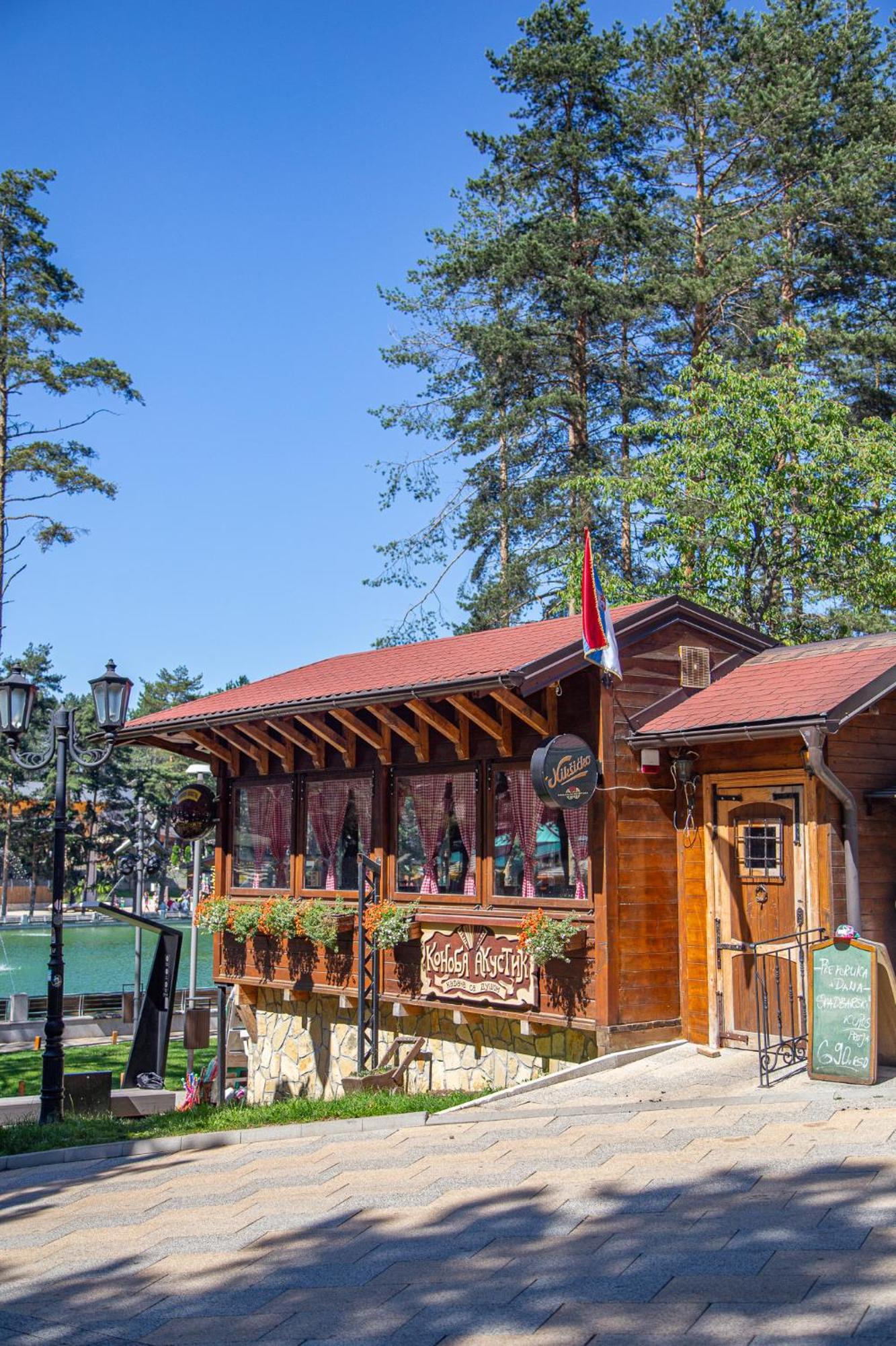 Hotel Konaciste Akustik Златибор Екстер'єр фото
